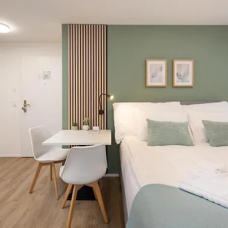 Apartmanhotel Stayy Nº7 & -self Check-in