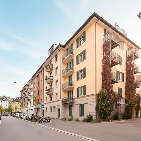 Stayy Nº7 & -self Check-in