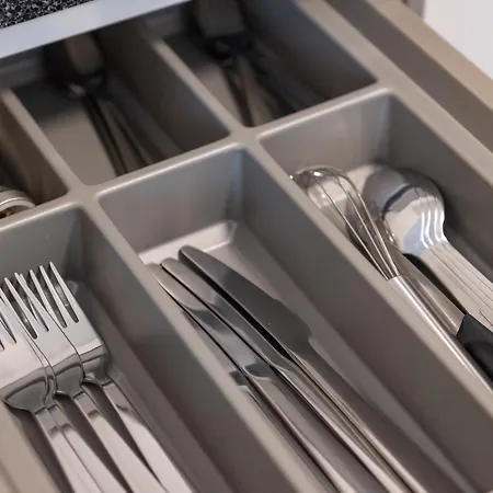 Stayy Nº7 & -self Check-in Aparthotel Zurich