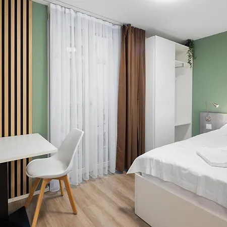 Stayy Nº7 & -self Check-in شقة فندقية 3*