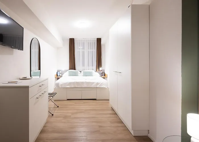 Stayy Nº7 Suites&studios -self Check-in