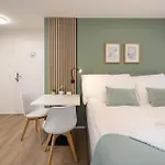 Aparthotel STAYY Nº7 Suites&Studios -Self Check-in