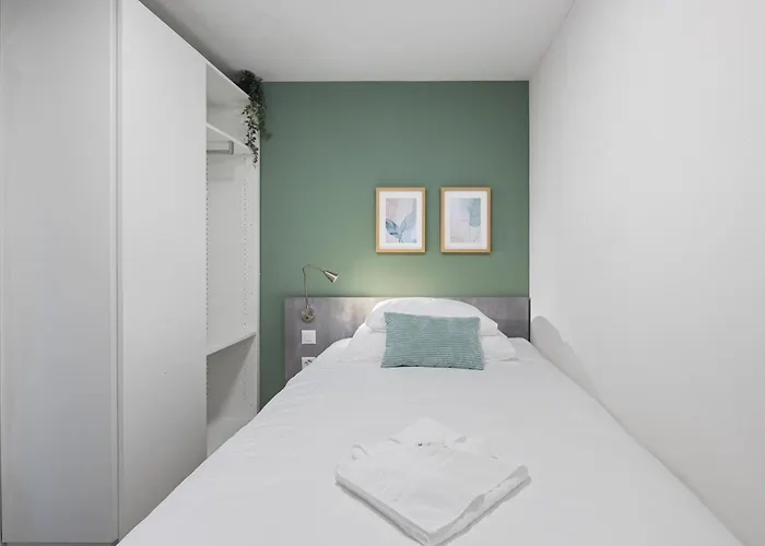 Apartmanhotel Stayy Nº7 & -self Check-in 3*