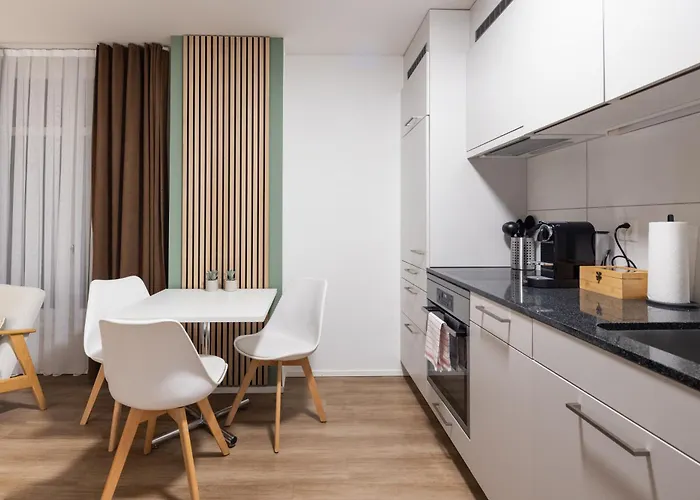 Stayy Nº7 & -self Check-in Apartmanhotel Zürich